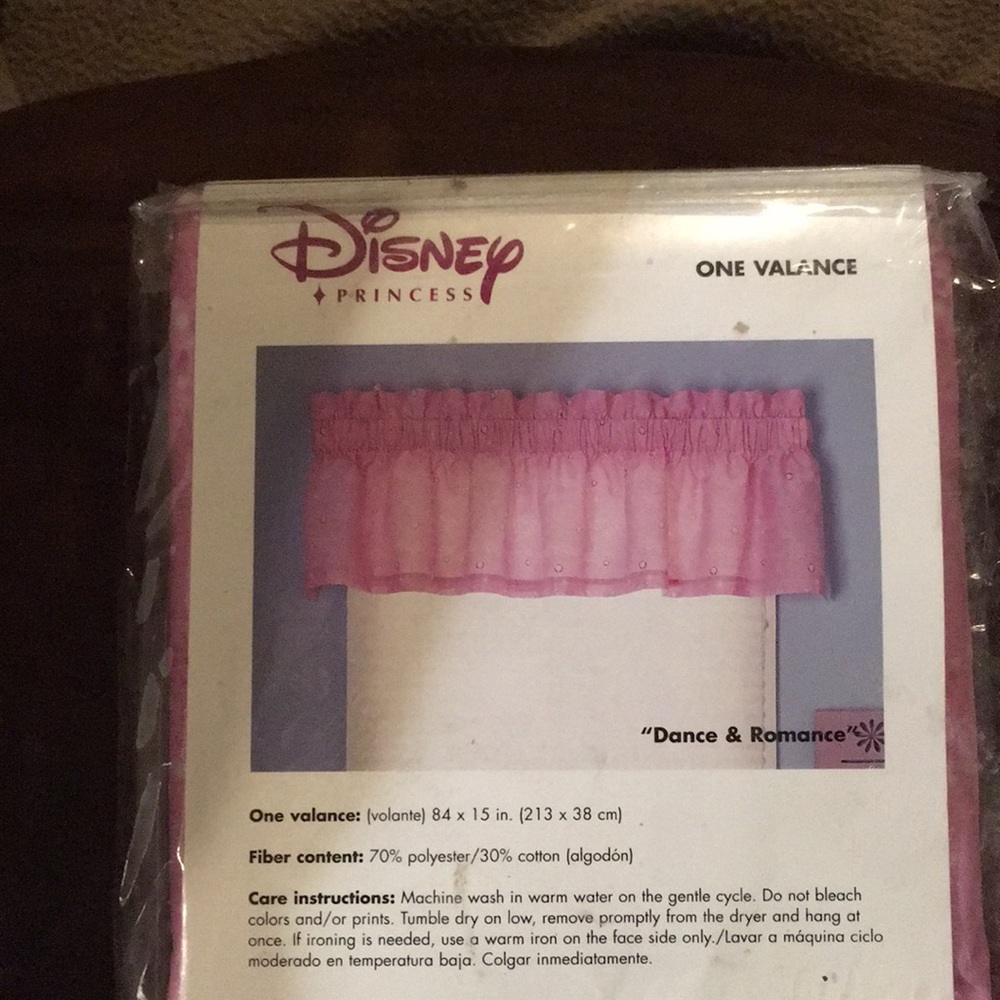 Disney Princess Drapery. - Picture 2 of 2